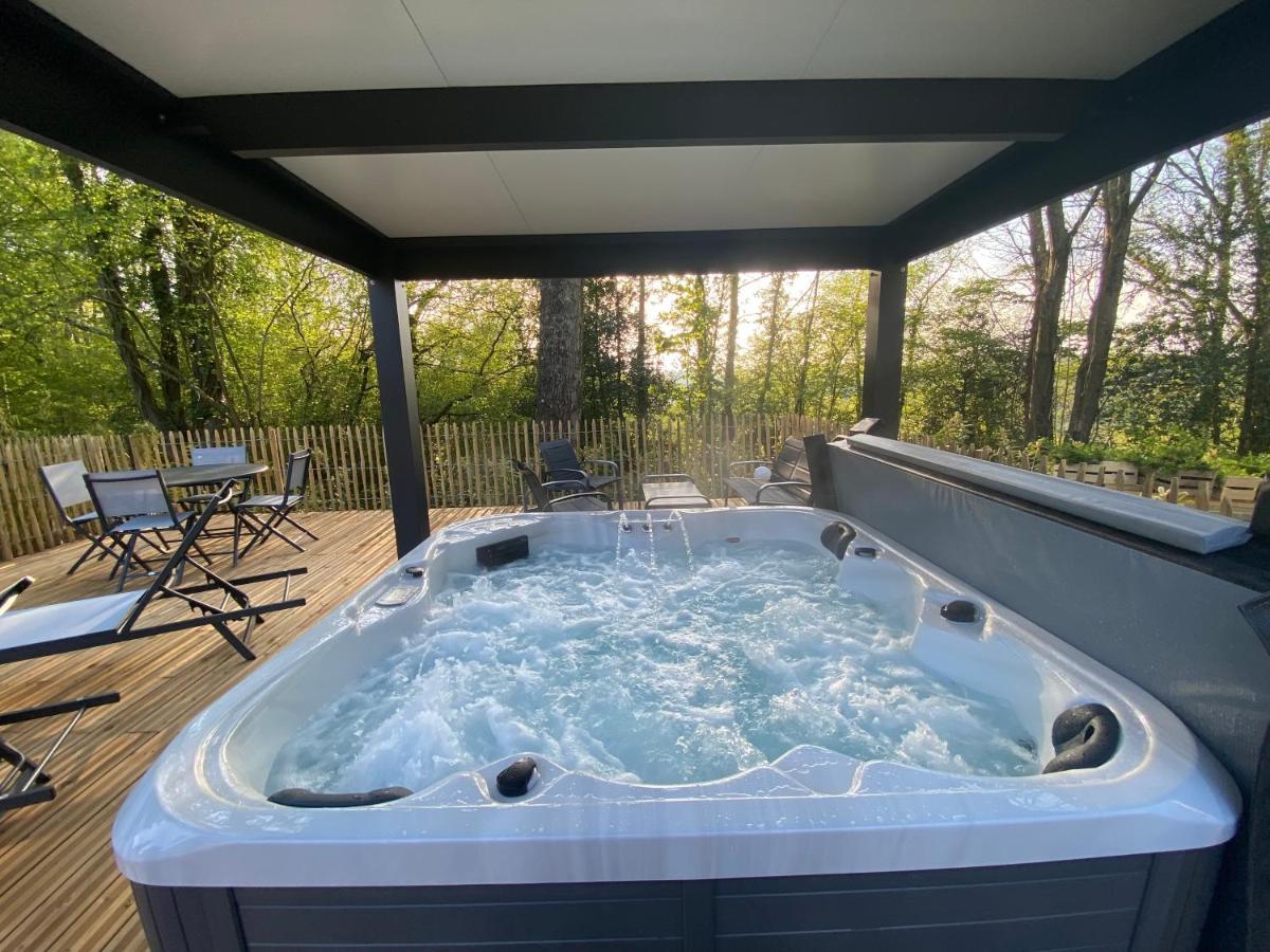 Domaine Du Gros Chene - Terrasses Avec Jacuzzis Privatifs Apartman Ablon Kültér fotó