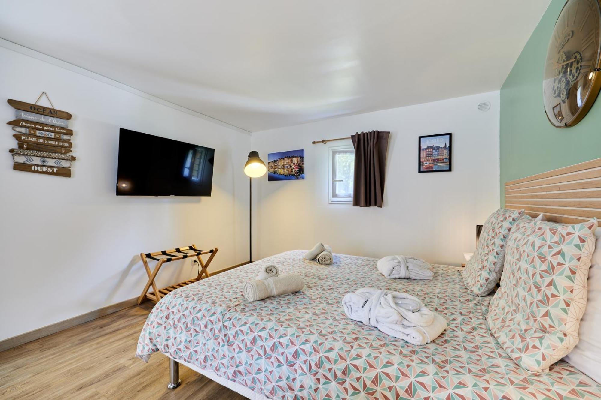 Domaine Du Gros Chene - Terrasses Avec Jacuzzis Privatifs Apartman Ablon Kültér fotó